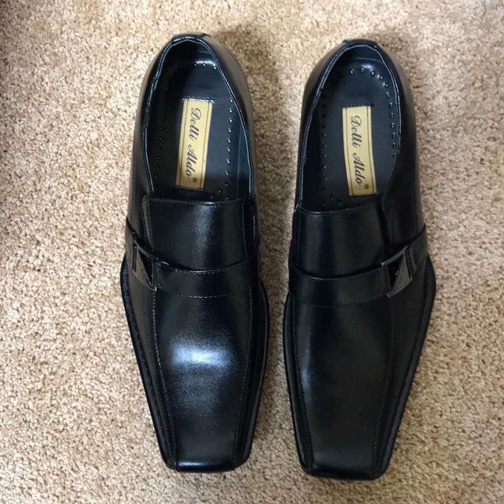 New! Delli Aldo SZ 9.5 men’s black dressy loafers.
